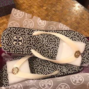 Tory Burch Flip flops
